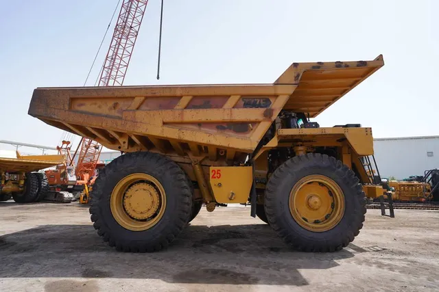 2021 Cat 777E Rigid Dumper Truck -Right side view