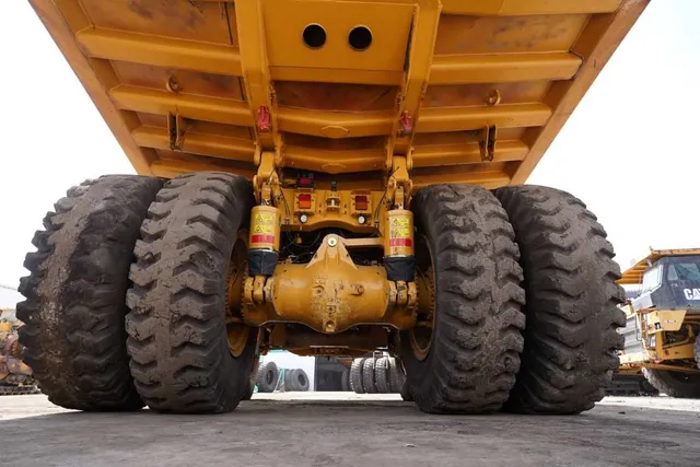 2021 Cat 777E Rigid Dumper Truck -Undercarriage view