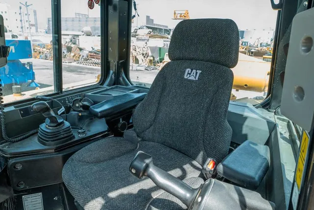 2021 Caterpillar D8T Bulldozer Inside Cabin View
