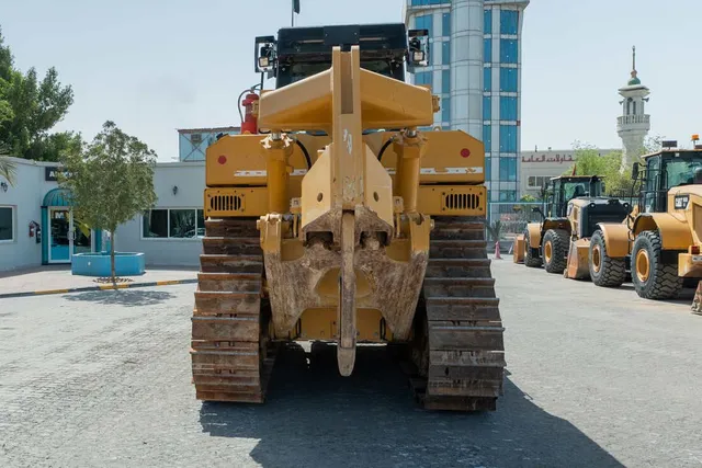 2021 Caterpillar D8T Bulldozer Rear View