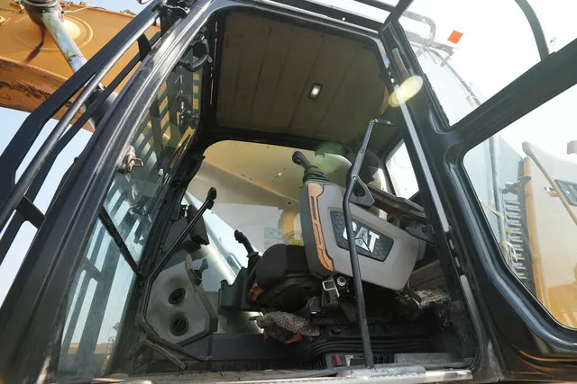 2022 Cat 395 Excavator Cabin View