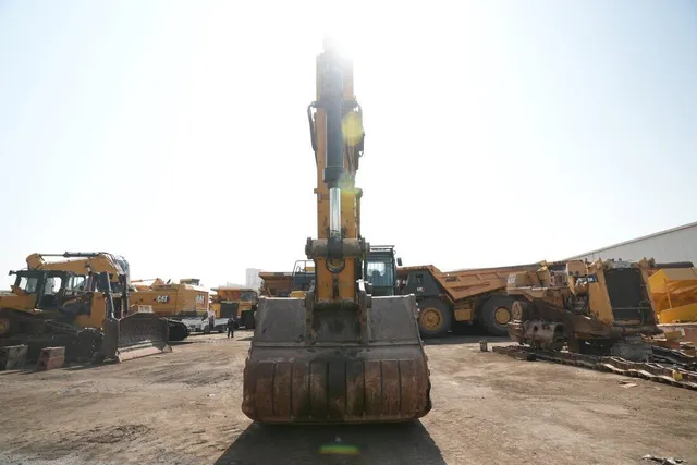2022 Cat 395 Excavator Front View