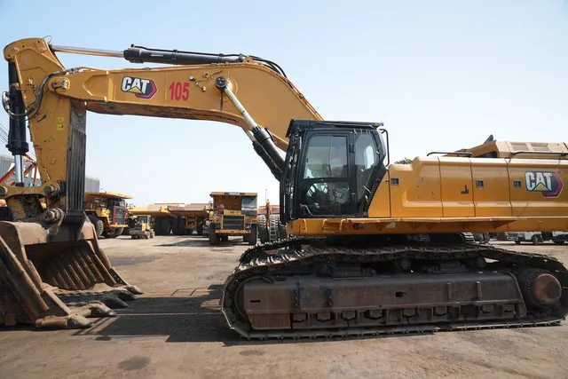 2022 Cat 395 Excavator Left Side View
