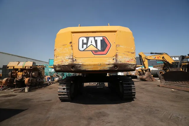2022 Cat 395 Track Excavator Rear View