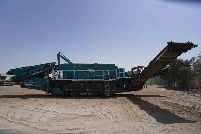 Powerscreen Horizon 6203 Horizontal Screener Right View - CE-0012
