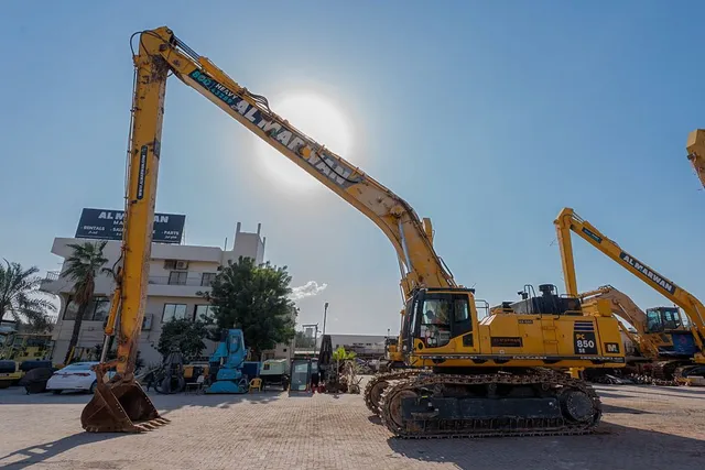 2023 Komatsu PC850-8R1 Long Boom Excavator Left Side View
