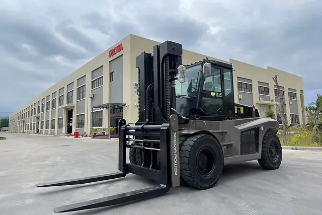 2025 Socma HNF120-EL Electric Forklift Front Left