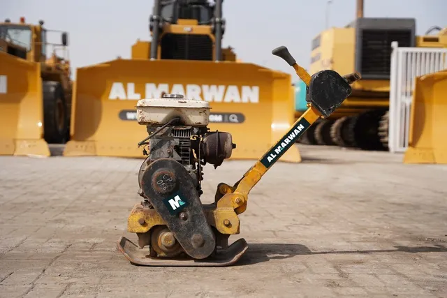 2003 Sakai PF65 Plate Compactor left side view - Al Marwan Machinery