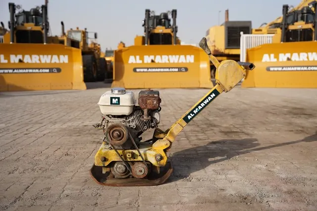 2005 Sakai PF65 Plate Compactor left side view - Al Marwan Machinery