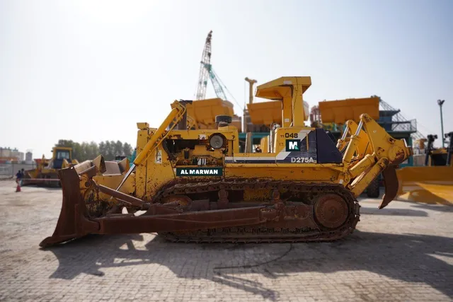 2004 Komatsu D275A-2 Bulldozer left side view| Al Marwan Machinery