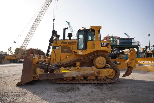 Like-New Cat D9R Large Bulldozer 2021 - TT-0134 | Al Marwan