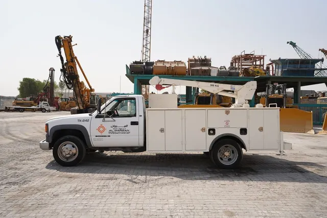 1995 Chevrolet Silverado 3500HD Service Utility Truck Mounted Crane