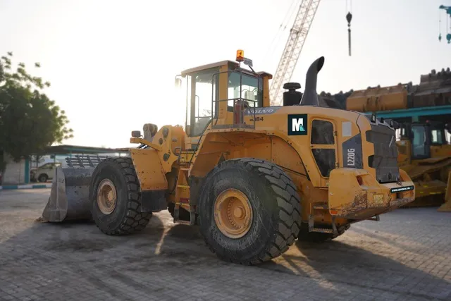Used Volvo L220G Large Wheel Loader 2012 | Al Marwan