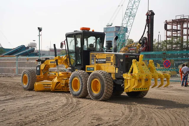 Rent 24-Ton Motor Graders With Ripper | Al Marwan