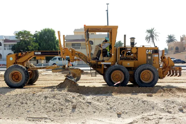Rent motor grader with 4.2 blade width | Al Marwan