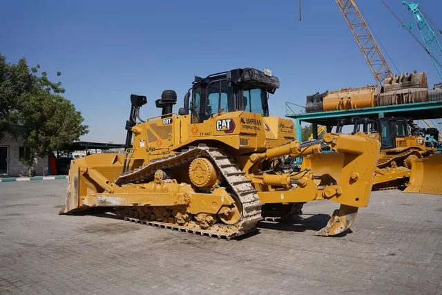 Caterpillar D8T Dozer 2021 left rear view  - Al Marwan Heavy Machinery