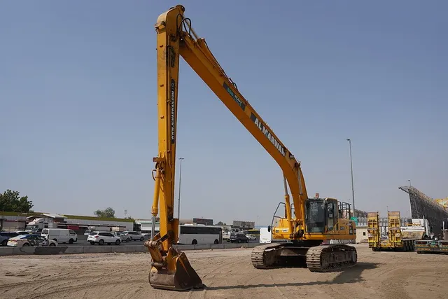 40-ton Excavators,Long Boom 17-meters for rent