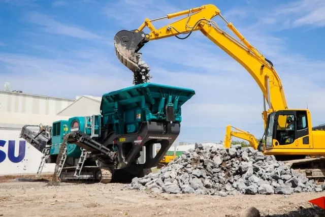 New 2024 Powerscreen Premiertrak 400X Crusher | Al Marwan