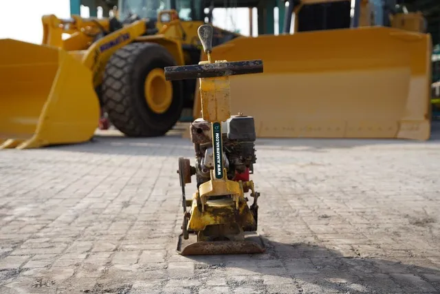 2005 Sakai PF65 Plate Compactor rear view - Al Marwan Machinery