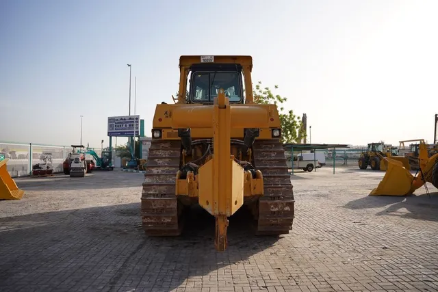 Like-New Cat D9R Large Bulldozer 2021 - TT-0134 | Al Marwan