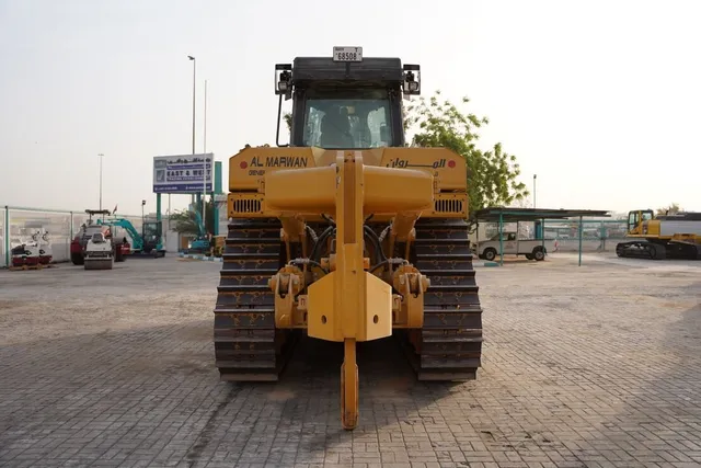 2021 Like-New Cat D8T Crawler Dozer - TT-0146 - Al Marwan