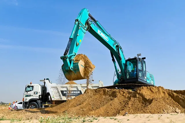 Medium Excavator, 22 ton, Standard Boom