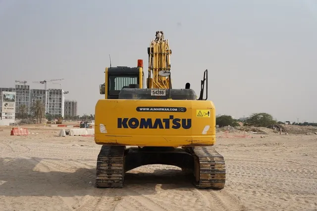 2015 Used Komatsu PC220-8M0 Track Excavator Crawler Digger
