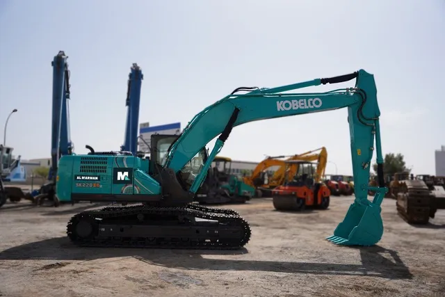 New Kobelco SK220 Crawler Excavator | Al Marwan