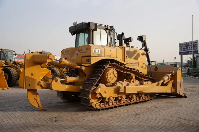 2021 Like-New Cat D8T Crawler Dozer - TT-0146 - Al Marwan