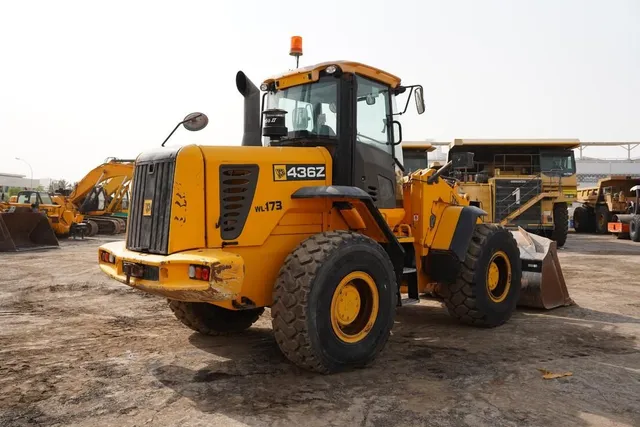 JCB 436ZX Small Wheel Loader 2006 | Al Marwan Heavy Machinery