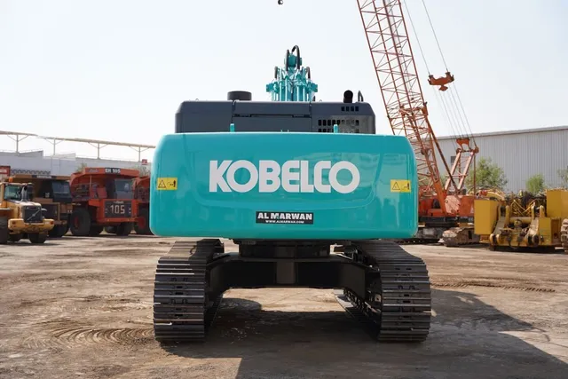New Kobelco SK520 Crawler Excavator | Al Marwan
