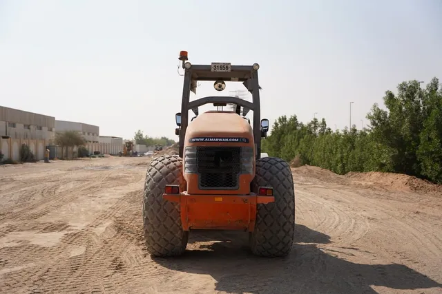 Used 2011 Hamm 3411 Single Drum Roller | Al Marwan