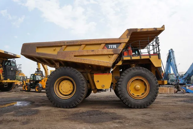 Optimize Efficiency 2022 Caterpillar 777E Rigid Dump Truck