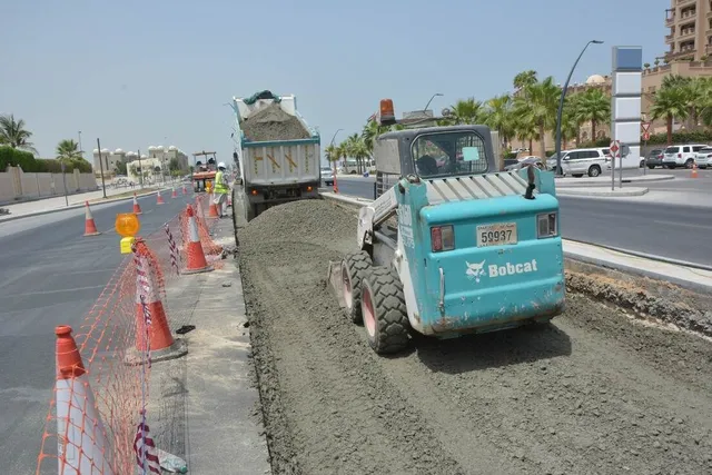 Rent Skid Steer Loader, Bobcat l Al Marwan