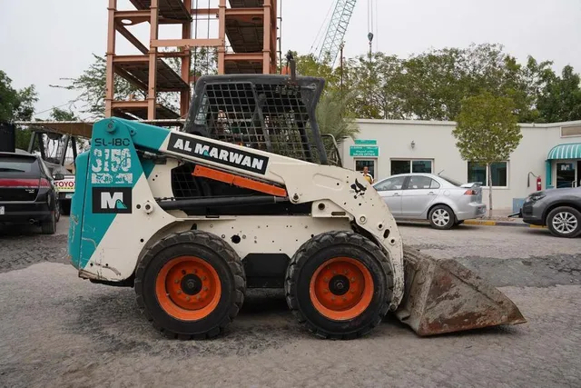 2011 Bobcat S150 Skid Steer Loader Shovel | Al Marwan