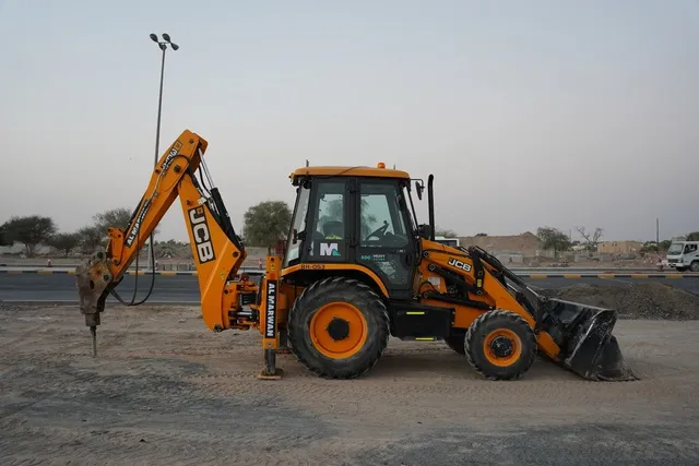 2021 JCB 3DX Plus Backhoe Loader 7 ton Medium Shovel Digger with Jackhammer JCB hydraulic rock breaker demolition