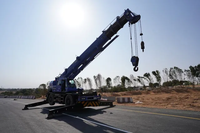 2012 Used Tadano GR-250N Rough Terrain All Terrain Mobile Crane Heavy Lifting Machine