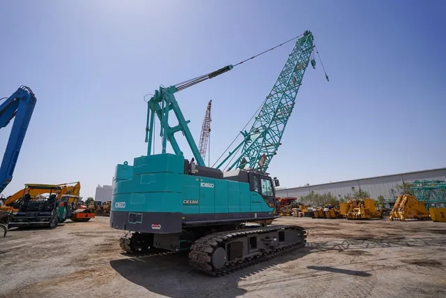 Kobelco CKS800 Crawler Crane Right Rear Side View