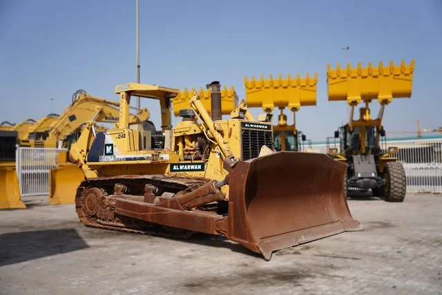 2004 Komatsu D275A-2 Bulldozer front right view| Al Marwan Machinery
