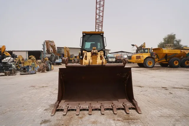 Caterpillar 963C Track Loader 2003 - Al Marwan Heavy Machinery