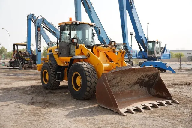 JCB 436ZX Small Wheel Loader 2006 | Al Marwan Heavy Machinery