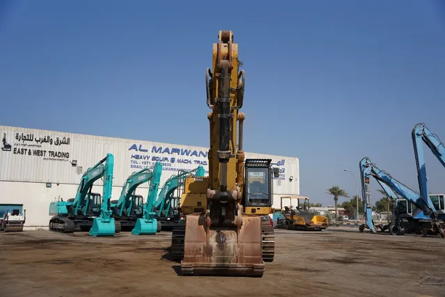 Used Cat 385C Excavator 2006 EXJ-0017| Al Marwan