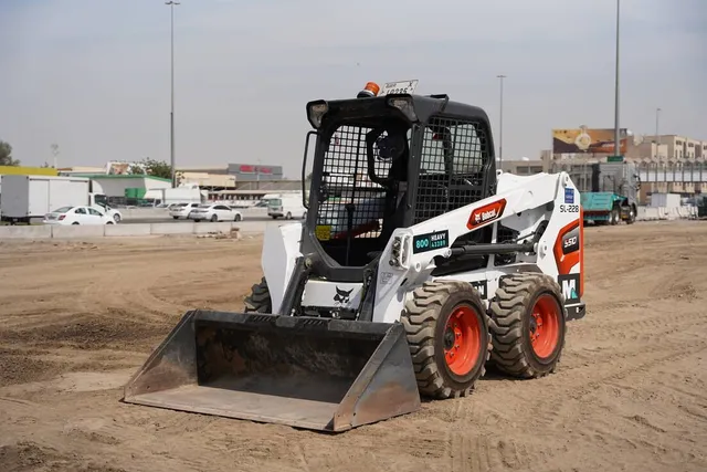 Rent Skid Steer Loader, Bobcat l Al Marwan