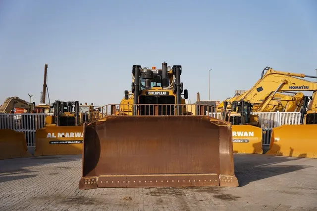 Like-New Cat D9R Large Bulldozer 2021 - TT-0134 | Al Marwan