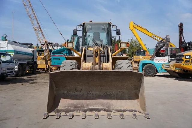 2015 Komatsu WA380-6 Wheel Loader | Al Marwan