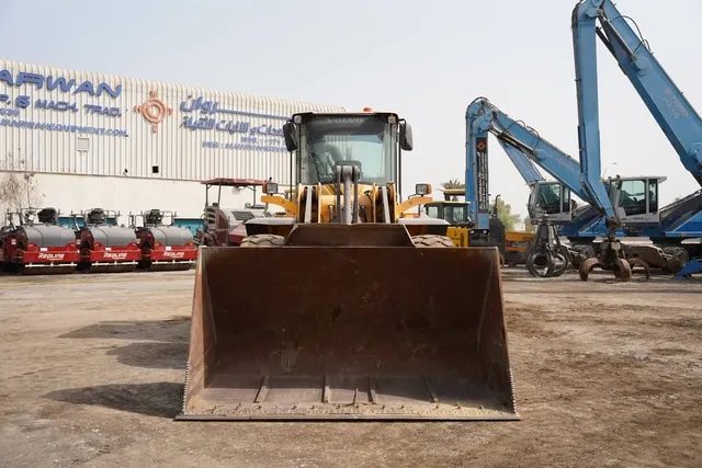2013 Volvo L120F Wheel Loader front view- Al Marwan Machinery