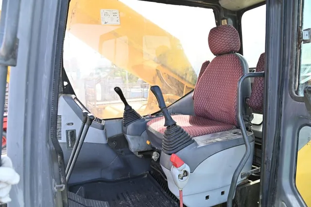 Used Komatsu PC800SE-7 Track Excavator 2010 | Al Marwan