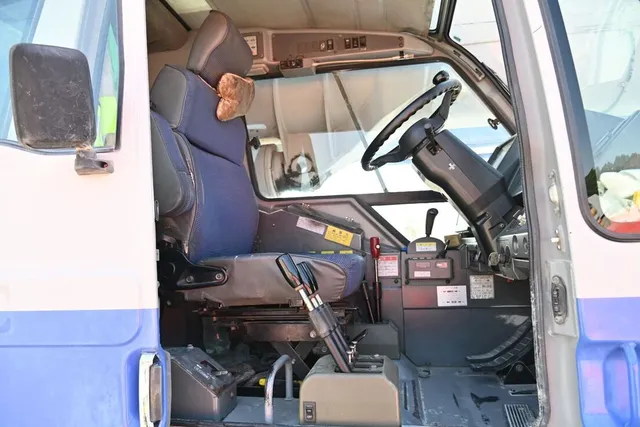 Used 2012 Tadano GR250N-2 Mobile Crane 42 ton Rough Terrain All Terrain Crane Heavy Lifting Solution