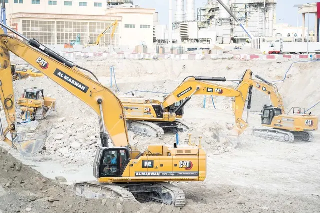 95-ton Excavators for Rent, Standard Boom