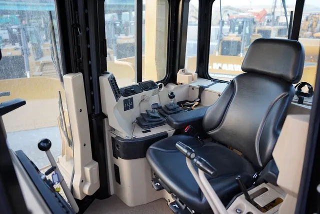 Like-New Cat D9 GC Large Bulldozer 2022 | Al Marwan